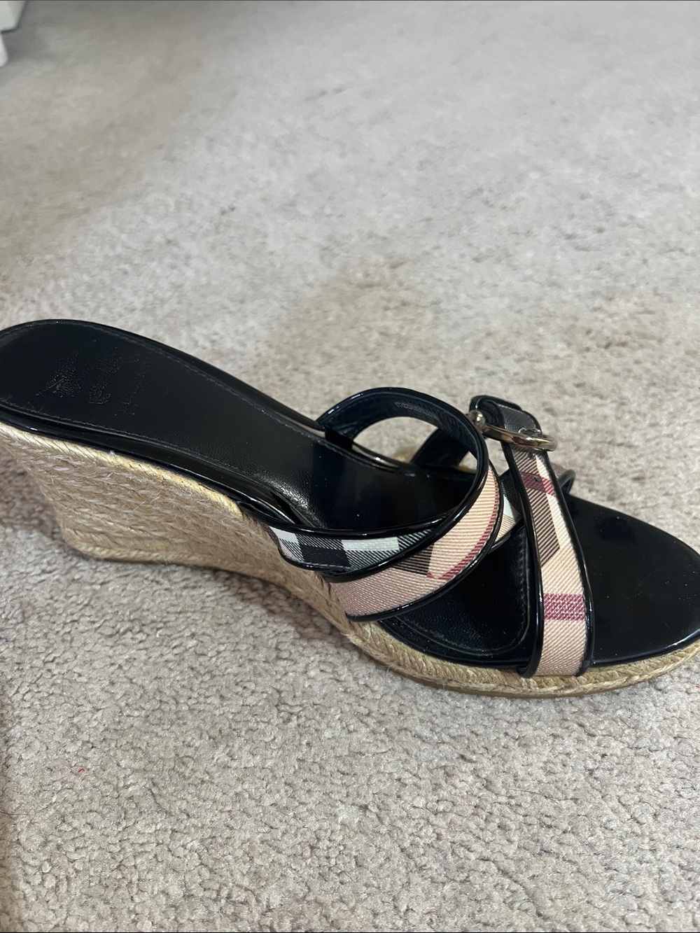 Burberry Black Patent Slide Mules with Beige Pink Plaid Straps - Picture 2 of 2